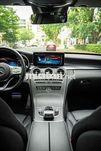 Mercedes C300 AMG 2021 màu Trắng 33.000 mls