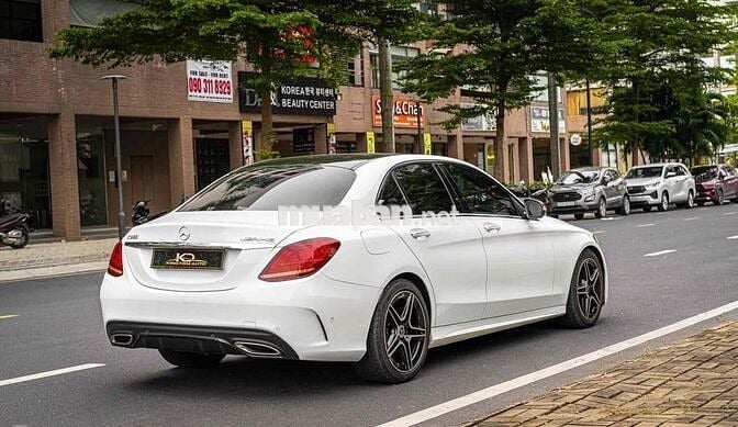 Mercedes C300 AMG 2021 màu Trắng 33.000 mls