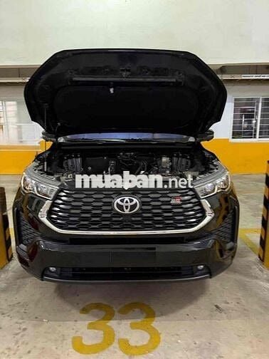 Toyota Innova Cross 2025 Số tự động 7 chỗ Đen