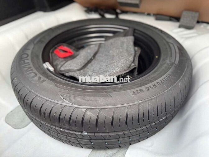 Hyundai I10 1.2AT 2024 30000 km Trắng Tự động