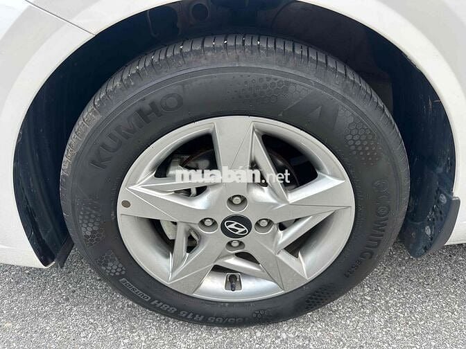 Hyundai Accent 2025 1.5AT Tiêu chuẩn Trắng 13000Km
