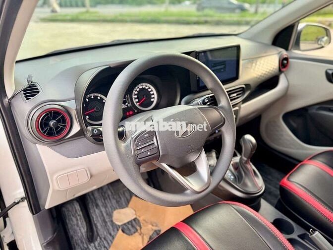 Hyundai I10 1.2AT 2024 30000 km Trắng Tự động
