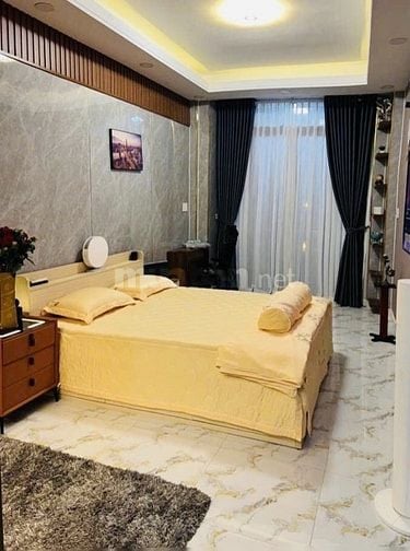 BÁN MẶT TIỀN KINH DOANH TÔN THẤT THUYẾT QUẬN 4-13 TỶ -5TẦNG-65M2 -5PN