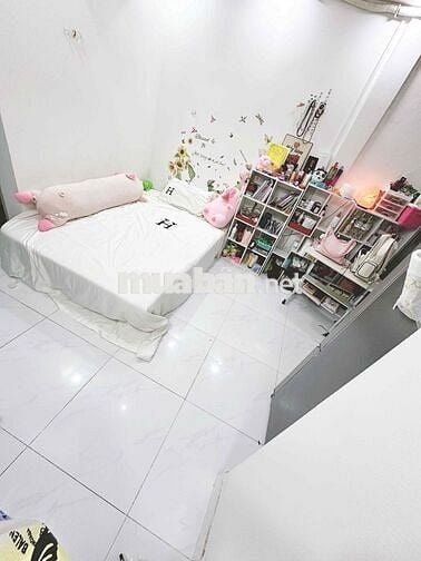 cần 1 bạn nữ,ở ghép 2tr6 bao hết chi phí ,phog 2 ng,bao cả nước giặc.h