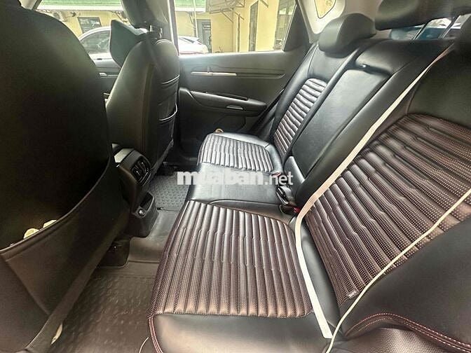 Kia Sonet Premium 5 chỗ màu Đỏ