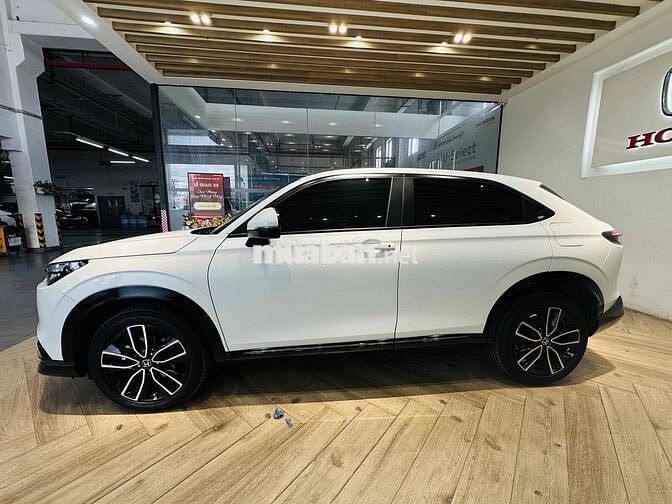 ❌Honda HR-V RS e:HEV Trắng Hybrid 3.000 km❌