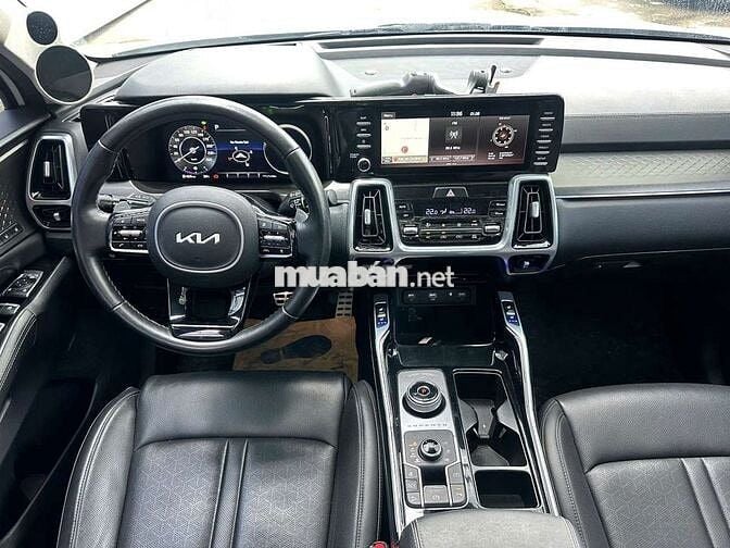 Kia Sorento 2022 Signature 2.2D máy dầu, màu trắng