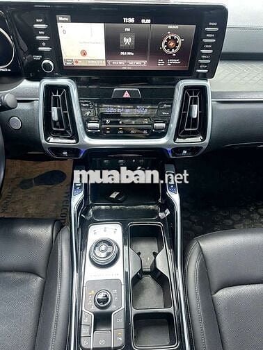 Kia Sorento 2022 Signature 2.2D máy dầu, màu trắng