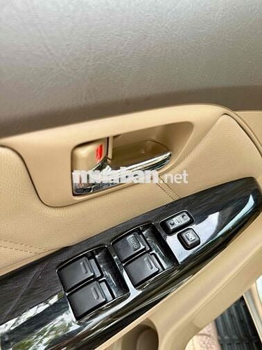 Toyota Fortuner 2012 Bạc Tự động 71.000 km