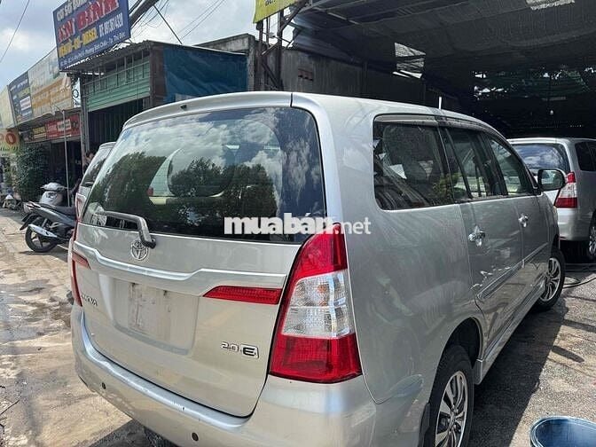 Toyota Innova E 2015 Số sàn Bạc 165 k xe zin