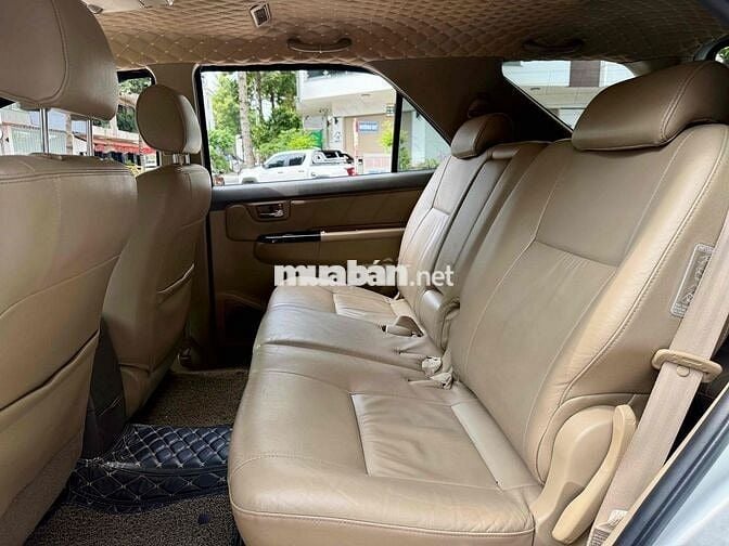 Toyota Fortuner 2012 Bạc Tự động 71.000 km