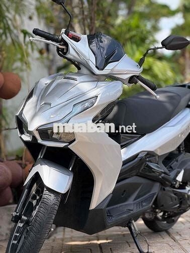 Honda Air Blade 150 ABS 2021 Bạc 8000  km