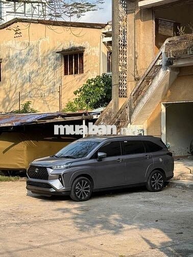 Toyota Veloz 2022 Xám