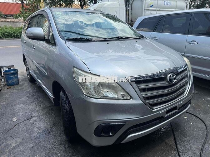 Toyota Innova E 2015 Số sàn Bạc 165 k xe zin