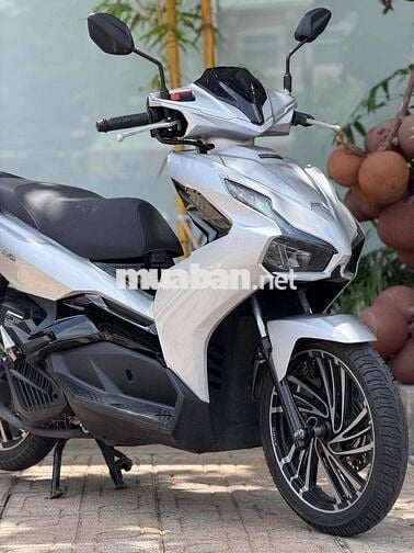 Honda Air Blade 150 ABS 2021 Bạc 8000  km