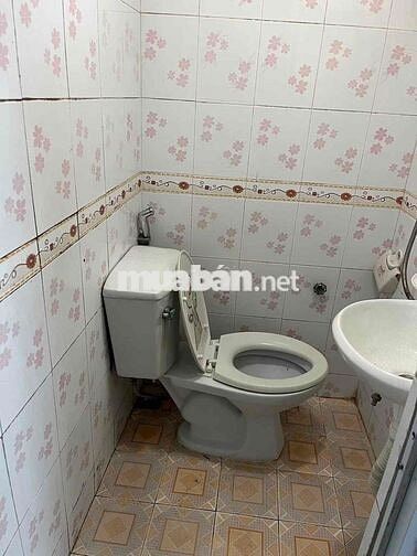 Cho thuê phòng trọ khép kín 20m2 tại Khương Đình