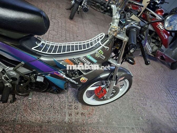 Honda Nova RS HQCN