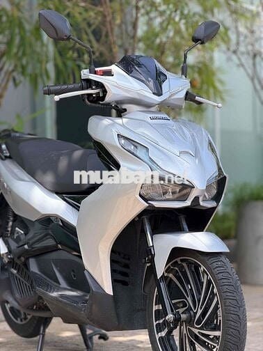 Honda Air Blade 150 ABS 2021 Bạc 8000  km