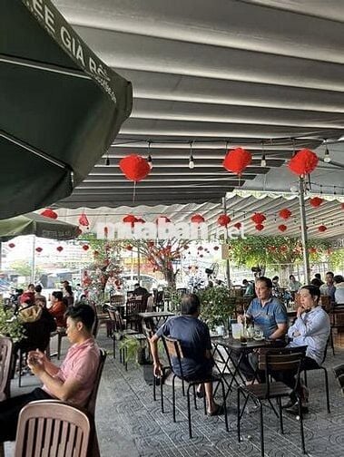 [KO CẦN KN] 2 NV QUÁN CAFE CÁI RĂNG