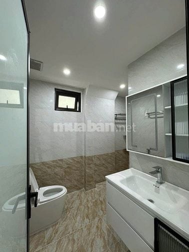 Bán nhanh nhà MP Tam Trinh, giá 40 tỷ, hơn 52m2x6T, lô góc, KD lớn