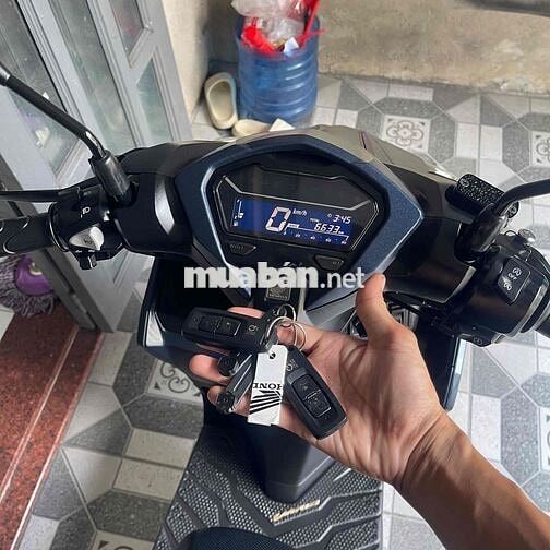 Vario 125/2025 xanh nhám(bỏ mẫu), lướt mới, 9 chủ