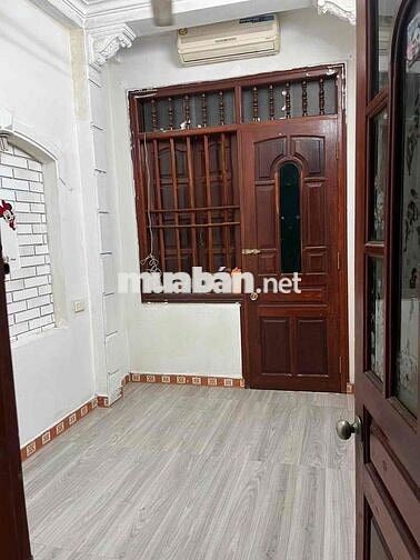 Cho thuê phòng trọ khép kín 20m2 tại Khương Đình