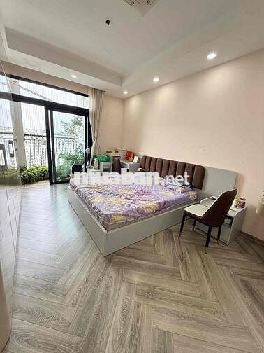 chính chủ cho thuê căn hộ chung cư 3 ngủ 2 ban công hướng mát