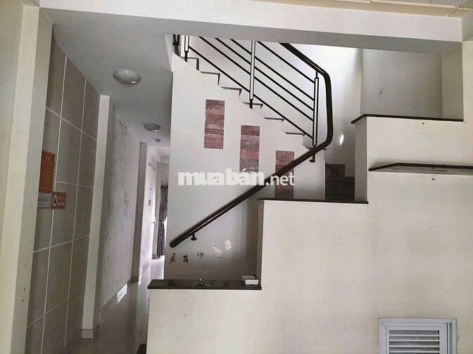 Nhà mặt tiền Trần Thị Bốc-Thới Tam Thôn-Hóc Môn.Dt 5x44~204m2. 6,7ty