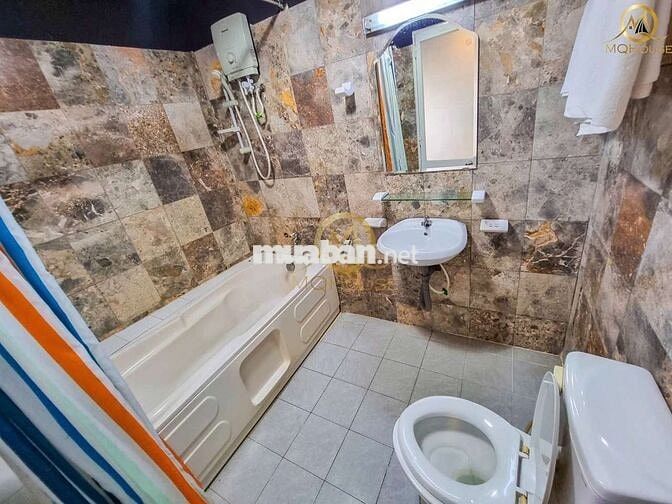 Nhà tớ- căn 1PN có bồn tắm, rộg 50m2 ngay trug tâm,gần ngã 4 Phú Nhuận