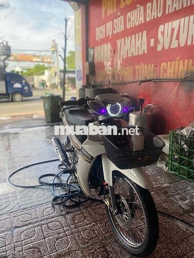 Yamaha Sirius Trắng Mới