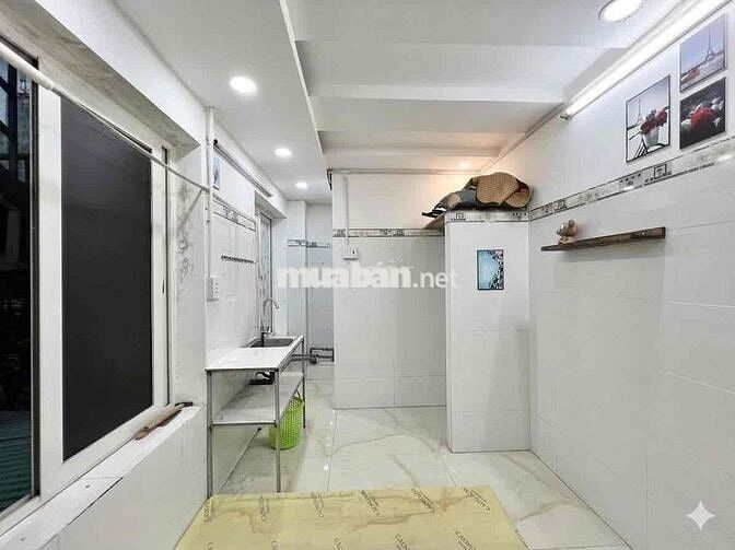 Phòng trọ giá rẻ - sát vách NTTU - khuyến mãi 300k cho tsv