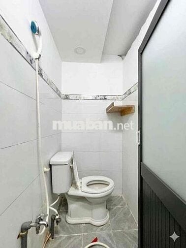 Phòng trọ giá rẻ - sát vách NTTU - khuyến mãi 300k cho tsv