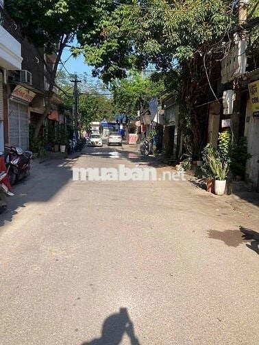 CHO THUÊ NHÀ NGUYÊN CĂN ĐỨC GIANG - VỈA HÈ - Ô TÔ TRÁNH- KINH DOANH