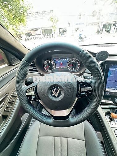 VinFast LUX A2.0 Base 2019 Đỏ 71000 km