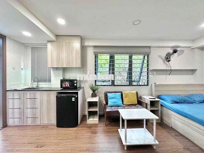 📌CĂN HỘ 5P ĐẾN Q.1, STUDIO BALCONY - MÁY GIẶT RIÊNG, GẦN CHỢ BÀ CHIỂU