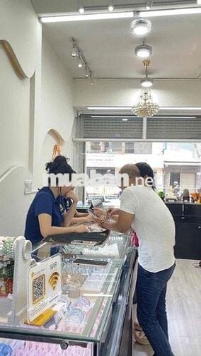 TUYỂN 05 NHÂN VIÊN SALE TRANG SỨC PHONG THUỶ