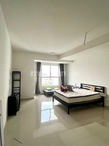Cho thuê căn hộ tầng 16 Sunrise City view