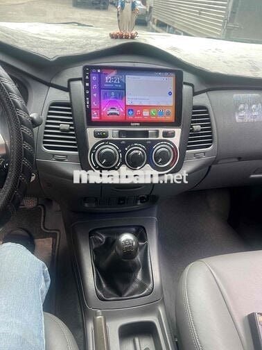 Toyota Innova E 2012 Số sàn Bạc