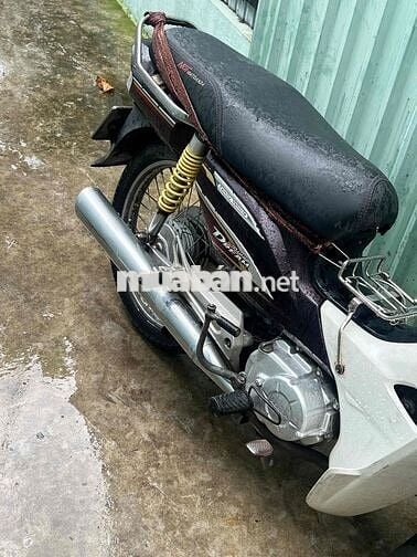 Honda Dream Đen, Trắng Xe số
