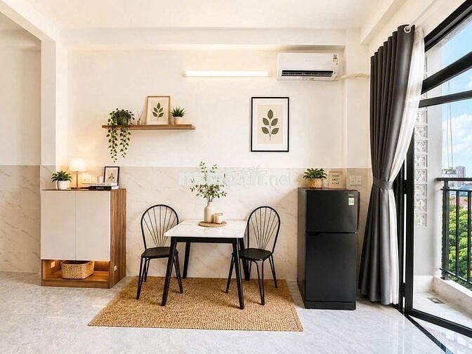 DUPLEX BAN CÔNG full nội thất quận 10 đường Sư Vạn Hạnh gần ĐH HUFLIT