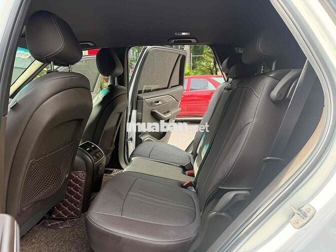 VinFast Lux SA 2.0 Turbo Plus 2022 Trắng