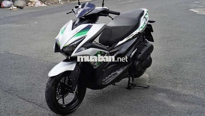 Yamaha NVX 155 V1 ABS 2017 Bạc Porsche Green Line
