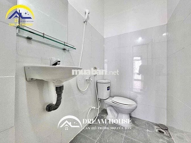 PHÒNG MỚI XÂY NGAY KCN TÂN BÌNH, SÁT ĐH CÔNG THƯƠNG VÀ VHU
