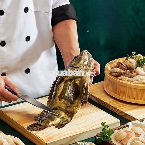 TÂN BÌNH KHAI TRƯƠNG TUYỂN PHỤC VỤ LỄ TÂN LƯƠNGCAO