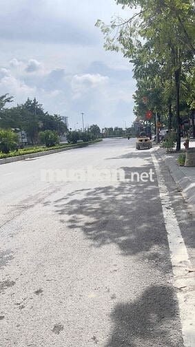 Bán Gấp 95m2 , Trục chính đường Lê Hữu Tựu, Mặt đường kinh doanh