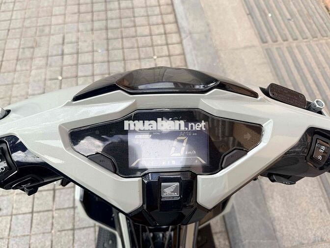 Honda Air Blade 125 2024 Trắng đỏ Smartkey