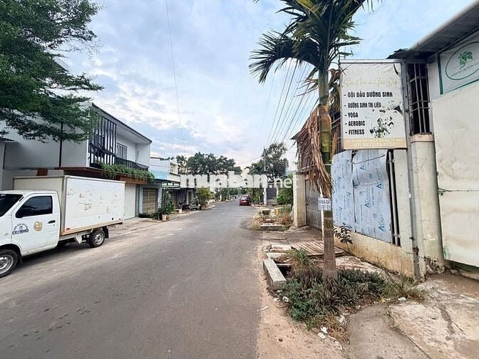 Bán đất tặng nhà Buôn Ma Thuột