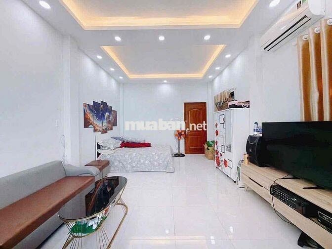 Khai trương căn hộ Ban công lớn kế nhà thờ Nam Hải