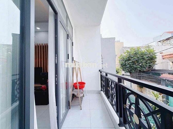 Khai trương căn hộ Ban công lớn kế nhà thờ Nam Hải