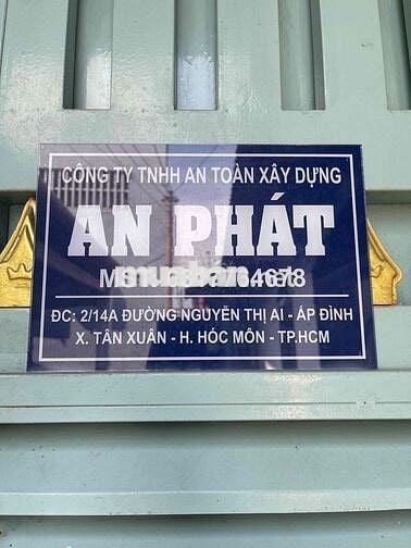 Tài xế lái xe van Bình Dương